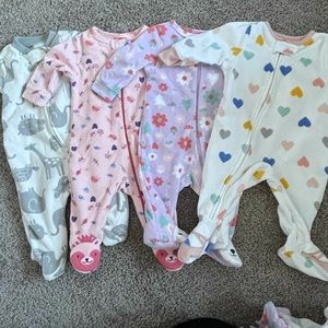 4 fleecy zipper footies